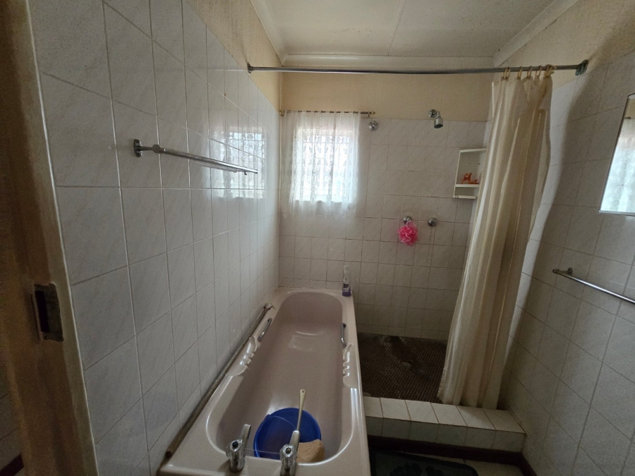 2 Bedroom Property for Sale in Uitsig Free State